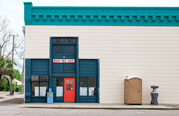 Best Porta potty delivery and setup  in Crestwood, KY
